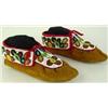 Image 2 : Cree Beaded Moccasins