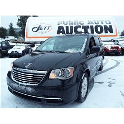 C4 --  2014 CHRYSLER TOWN & COUNTRY , Black , 197233  KM's