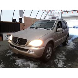 J2 -- 2005 MERCEDES ML350 SUV BROWN 2566 56 KM'S