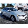 Image 2 : F5 --  2011 VW JETTA TDI , White , 97326  KM's