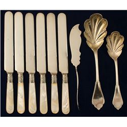 Silver Flatware of the Comstock  (49154)