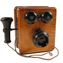 Vintage Oak Wall Telephone  (88510)
