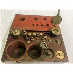 Assay Weights in Wood Case  (87146)