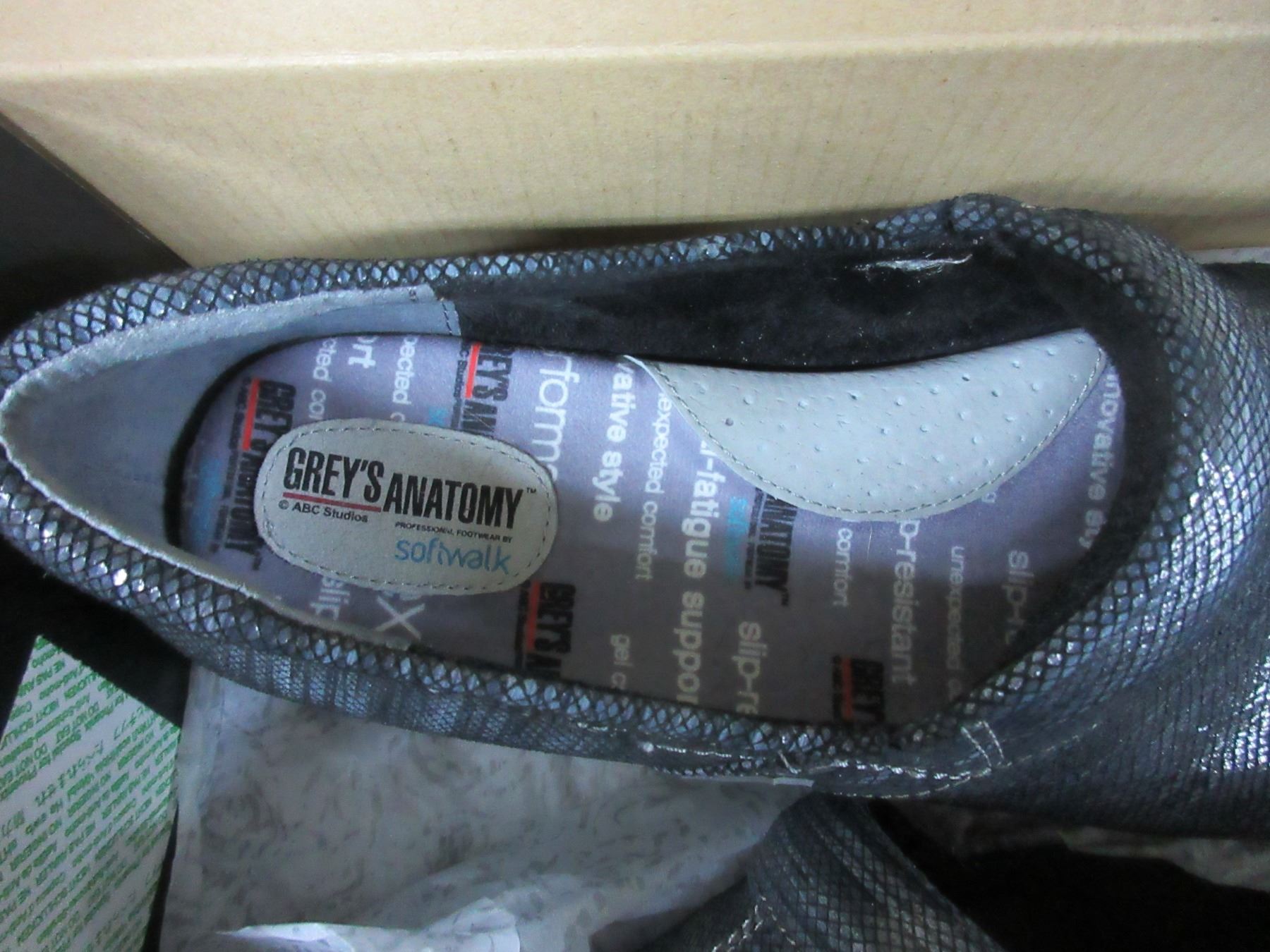 softwalk nursing shoes