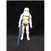 Image 1 : 1970'S KENNER STAR WARS ACTION FIGURE IMPERIAL STORMTROOPER HBG WITH AUTHENTIC WEAPON ( MINT)