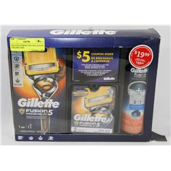 GILLETTE FUSION 5 SET INCL RAZOR 2 BLADES AND