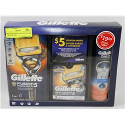 GILLETTE FUSION 5 SET INCL RAZOR 2 BLADES AND