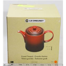 NEW LECREUSET STONEWARE GRAND