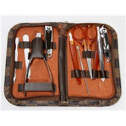 10 PIECE MANICURE SET, NEW IN CARRY CASE