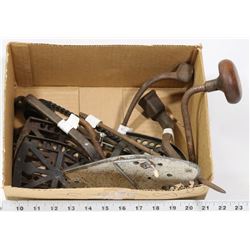 BOX OF VINTAGE AND ANTIQUE ITEMS