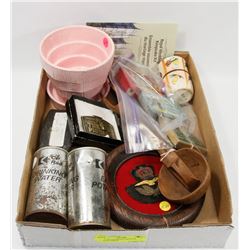 FLAT OF ASSORTED VINTAGE COLLECTIBLES