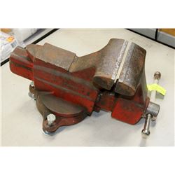 CRAFTSMAN HEAVY DUTY BENCH VISE.