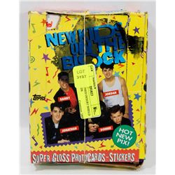 BOX OF UNOPENED DESERT SHIELD TRADING CARDS