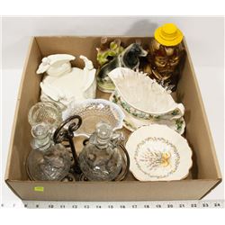ESTATE BOX GLASSWARE AND OTHER COLLECTIBLES