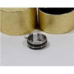 NEW STAINLESS STEEL RING SIZE 7