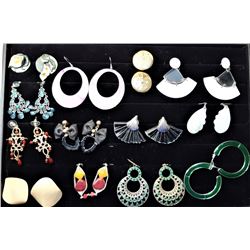 14)  LOT OF 13 PAIRS OF ASSORTED EARRINGS