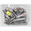 Image 1 : BAG OF ASSORTED NAIL CLIPPERS