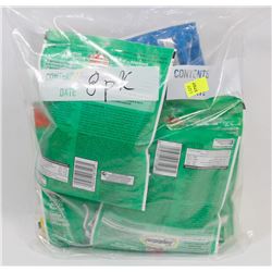 8 BAGS OF TEMPTATIONS CAT TREATS