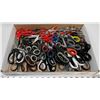 Image 1 : FLAT OF ASSORTED SCISSORS