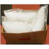 Image 1 : BOX OF 3 PILLOWS