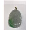 Image 1 : 62) 14K YELLOW GOLD GENUINE JADEITE PENDANT