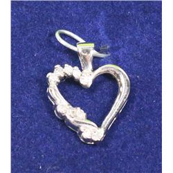 10 KT WHITE GOLD HEART PENDANT