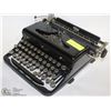 Image 1 : ANTIQUE TYPE WRITER ROYAL COMPLETE