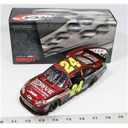 JEFF GORDON PHOENIX WIN 1:24 RCCA ELITE DIECAST.