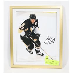 SIDNEY CROSBY AUTOGRAPHED PHOTO, COMES WITH COA