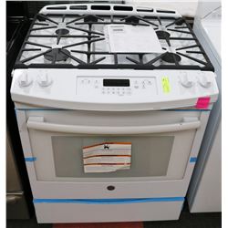 GE 30" SLIDE IN SLEF CLEANING GAS RANGE WHITE.