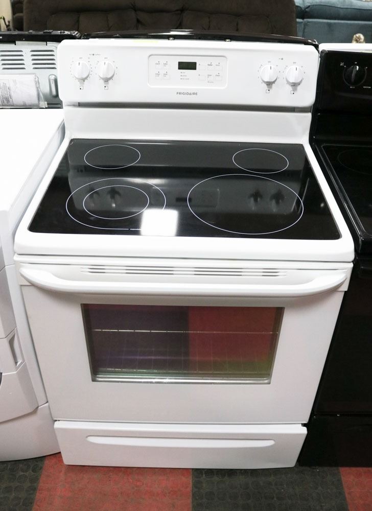 FRIGIDAIRE CERAMIC TOP SELF CLEAN STOVE