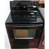 Image 1 : WHIRLPOOL BLACK STOVE