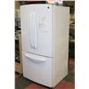 Image 1 : WHITE GE  22.1CB FT FRENCH DOOR FRIDGE