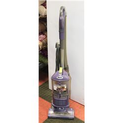 SHARK NAVIGATOR VACUUM