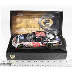 KEVIN HARVICK GM GOODWRENCH 1:24 RCCA ELITE