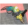 Image 1 : 40) MAKITA 1/2" VSR DRILL.