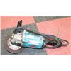 Image 1 : 42) MAKITA ANGLE GRINDER.