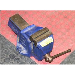 45) RECORD 4" BENCH VISE.