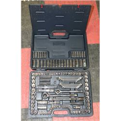 68) MASTERCRAFT SOCKET SET.