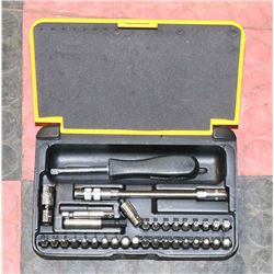 159) POWERFIST 1/4" DRIVE SET.