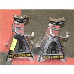 SET OF CAR STANDS
