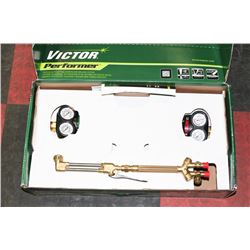 NEW VICTOR PERFORMER TORCH SET