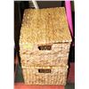 Image 1 : LOT OF 2 WICKER BASKETS WITH LIDS 21" X 10"