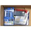 Image 1 : FLAT W/ NEW BOSCH 18-PC JIGSAW BLADE SET,