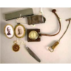A GROUP OF MISCELLANEOUS ITEMS