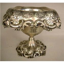 AN AMERICAN STERLING SILVER ROCOCO STYLE CENTERPIECE VASE