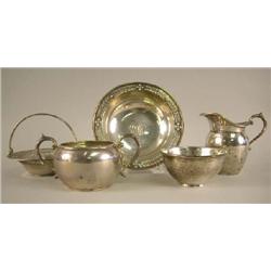A GROUP OF STERLING SILVER ITEMS