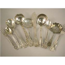 A GROUP OF MISCELLANEOUS STERLING SILVER FLATWARE ITEMS