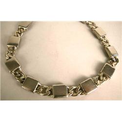 A NAPIER STERLING SILVER NECKLACE