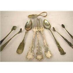 A GROUP OF ASSORTED STERLING & COIN SILVER FLATWARE ARTICLES